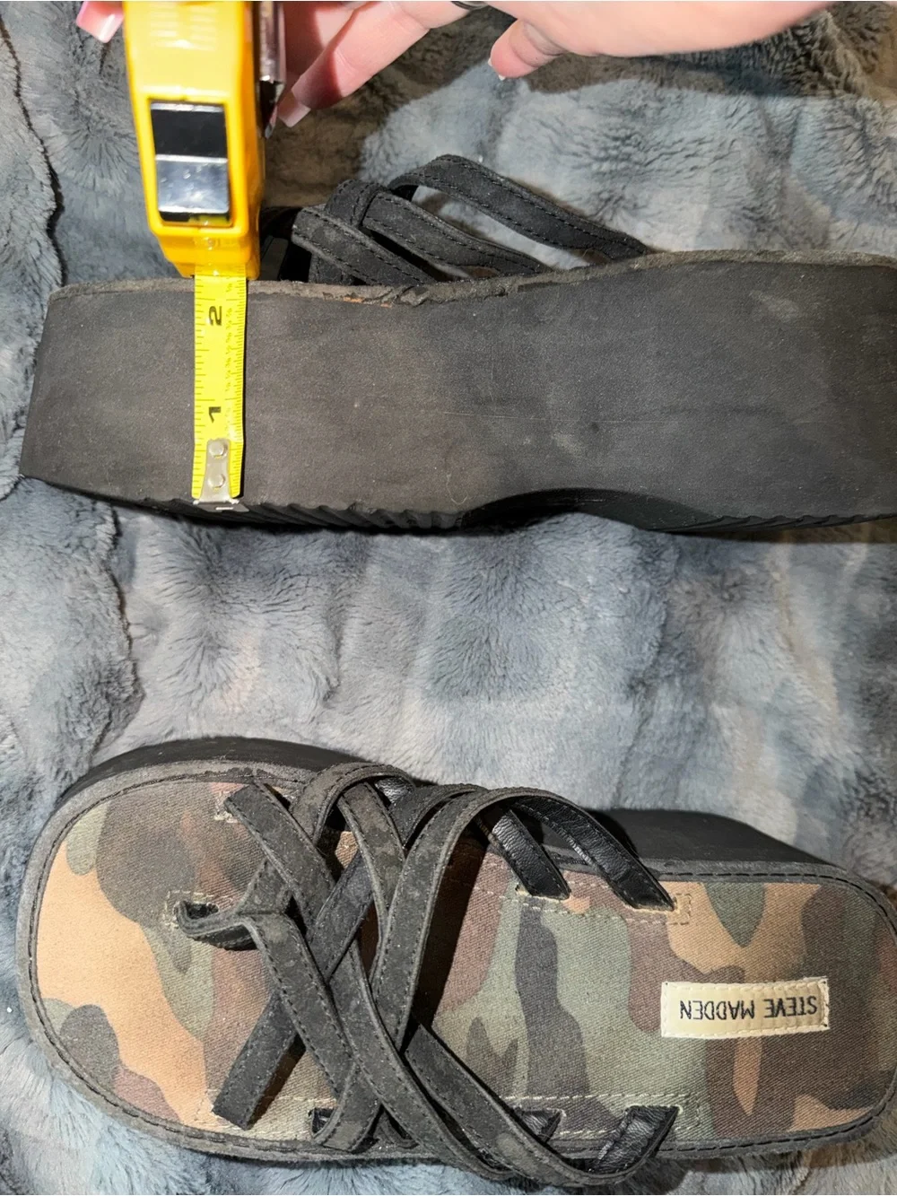 Y2K Steve Madden Black Suede-Style Camo Platform Sandals